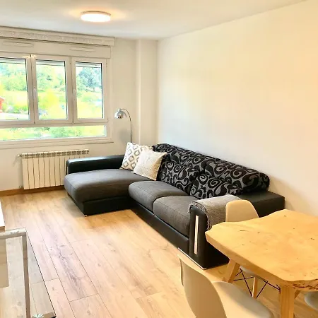 Casa Ferreiros. Parking Y Wifi Incluidos! * Gijón