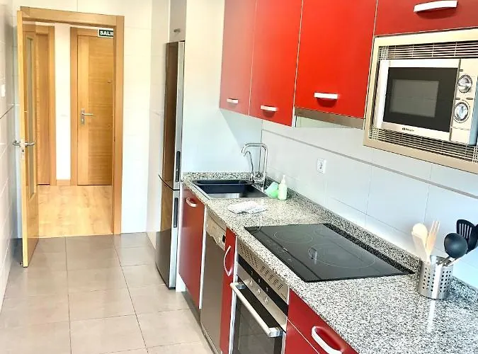 Apartment Casa Ferreiros. Parking Y Wifi Incluidos! Gijon